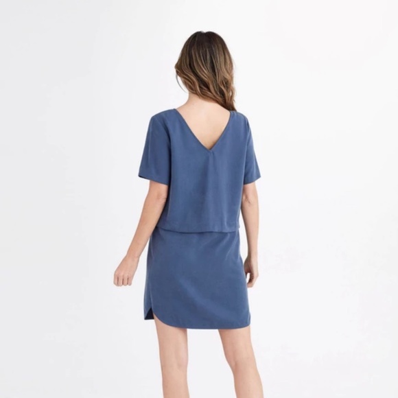 Vetta Capsule Shift Dress in Navy - Picture 2 of 7